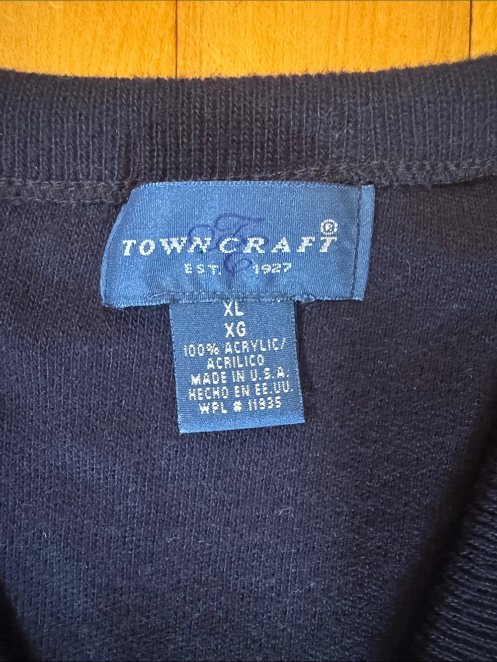 Towncraft classic Men's V-Neck Sweater in Navy Blue size XL